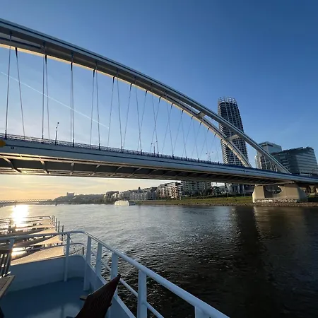 Trainstation Apartmán