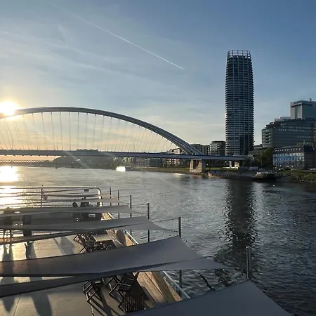 Trainstation Appartement